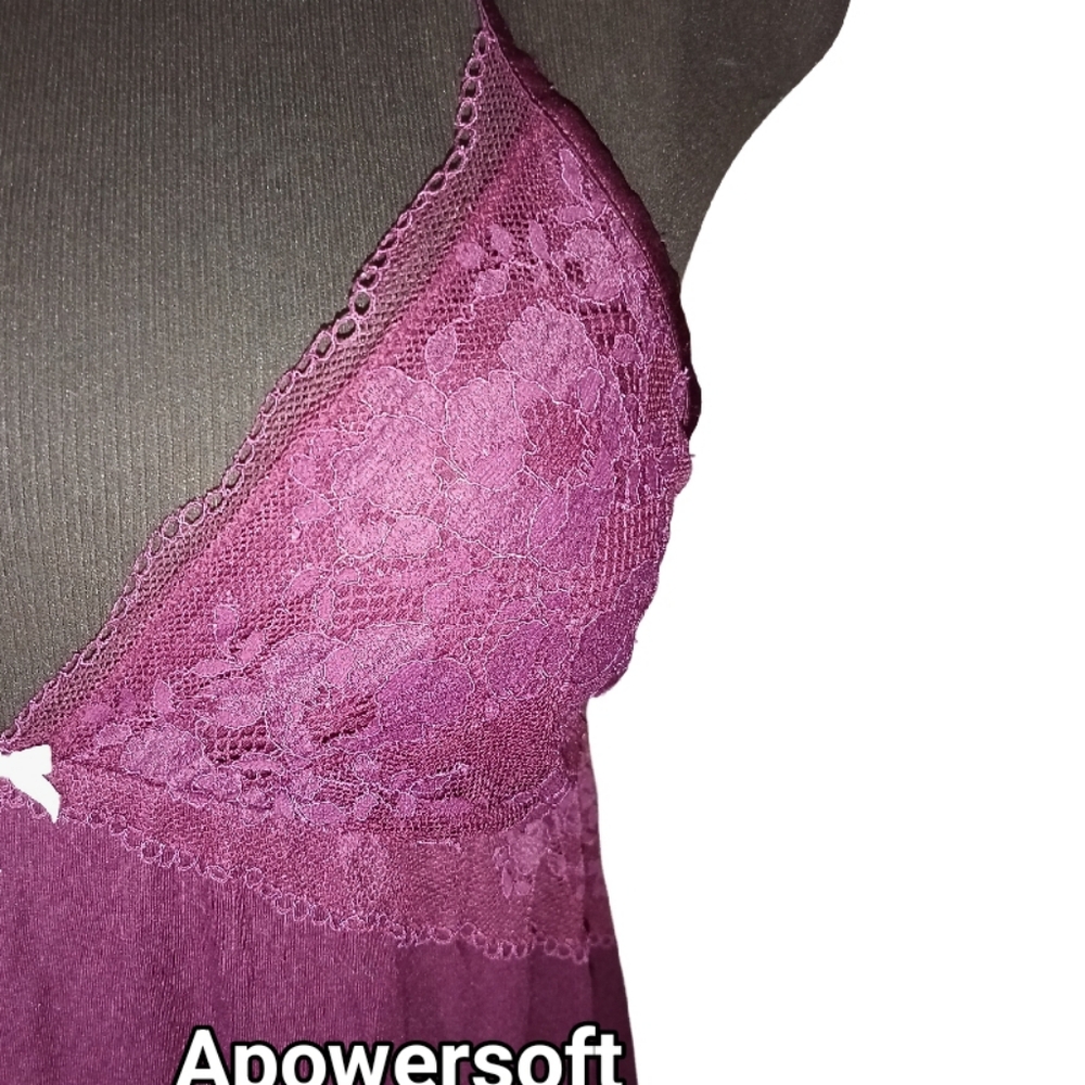 Victoria's Secret Chemise - Picture 4 of 8